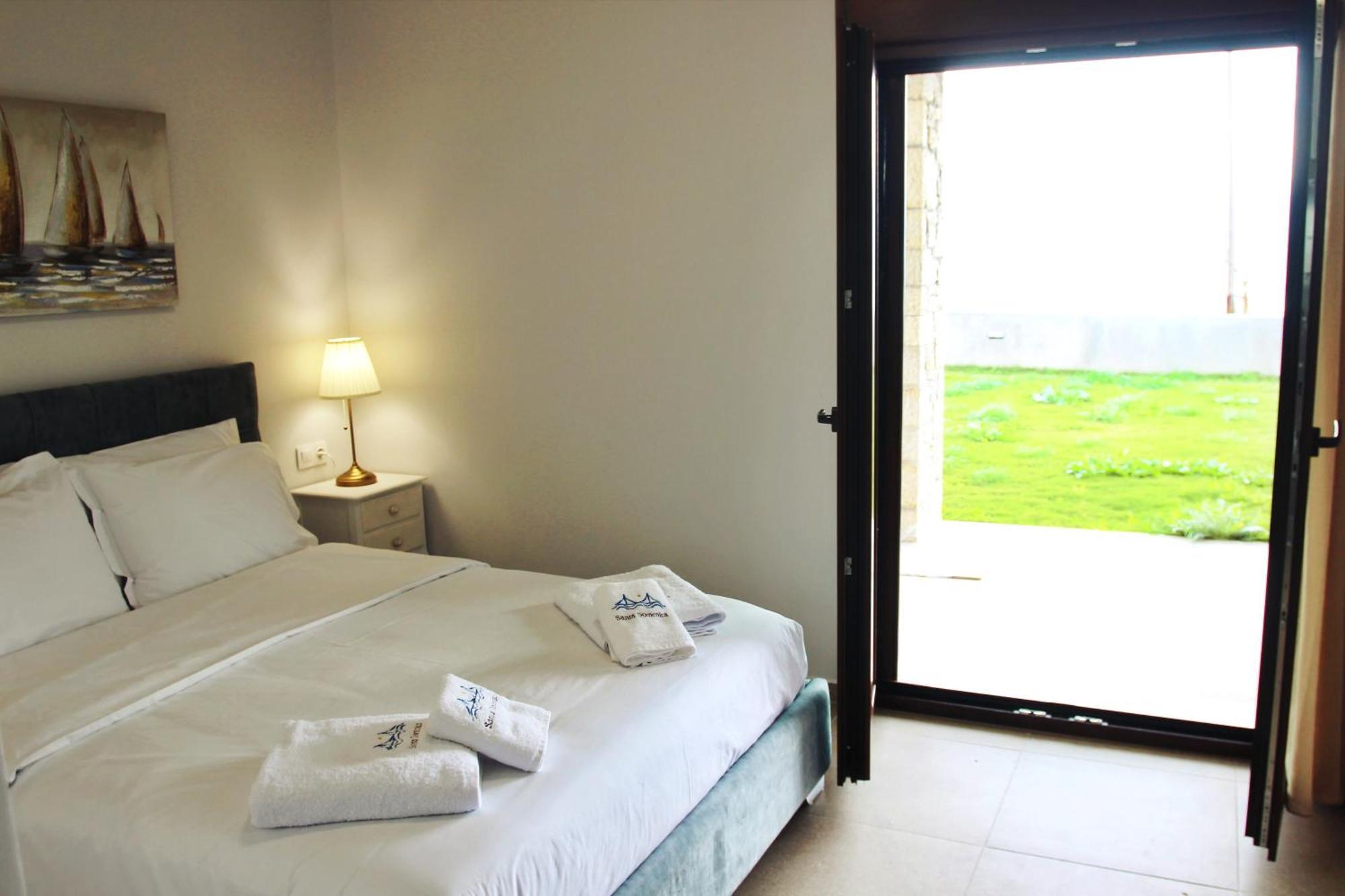 Santa Domenica Nafpaktos - Rooms And Apartments By The Sea Dış mekan fotoğraf